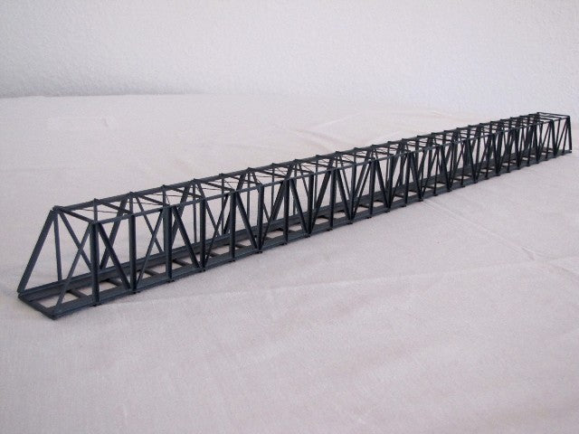 N Hack 21250 - Heavy metal trellis bridge. Model KN70